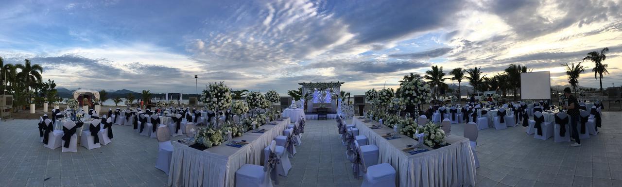 The Lighthouse Marina Resort Olongapo Exterior foto