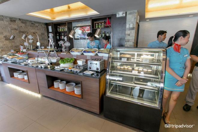The Lighthouse Marina Resort Olongapo Exterior foto